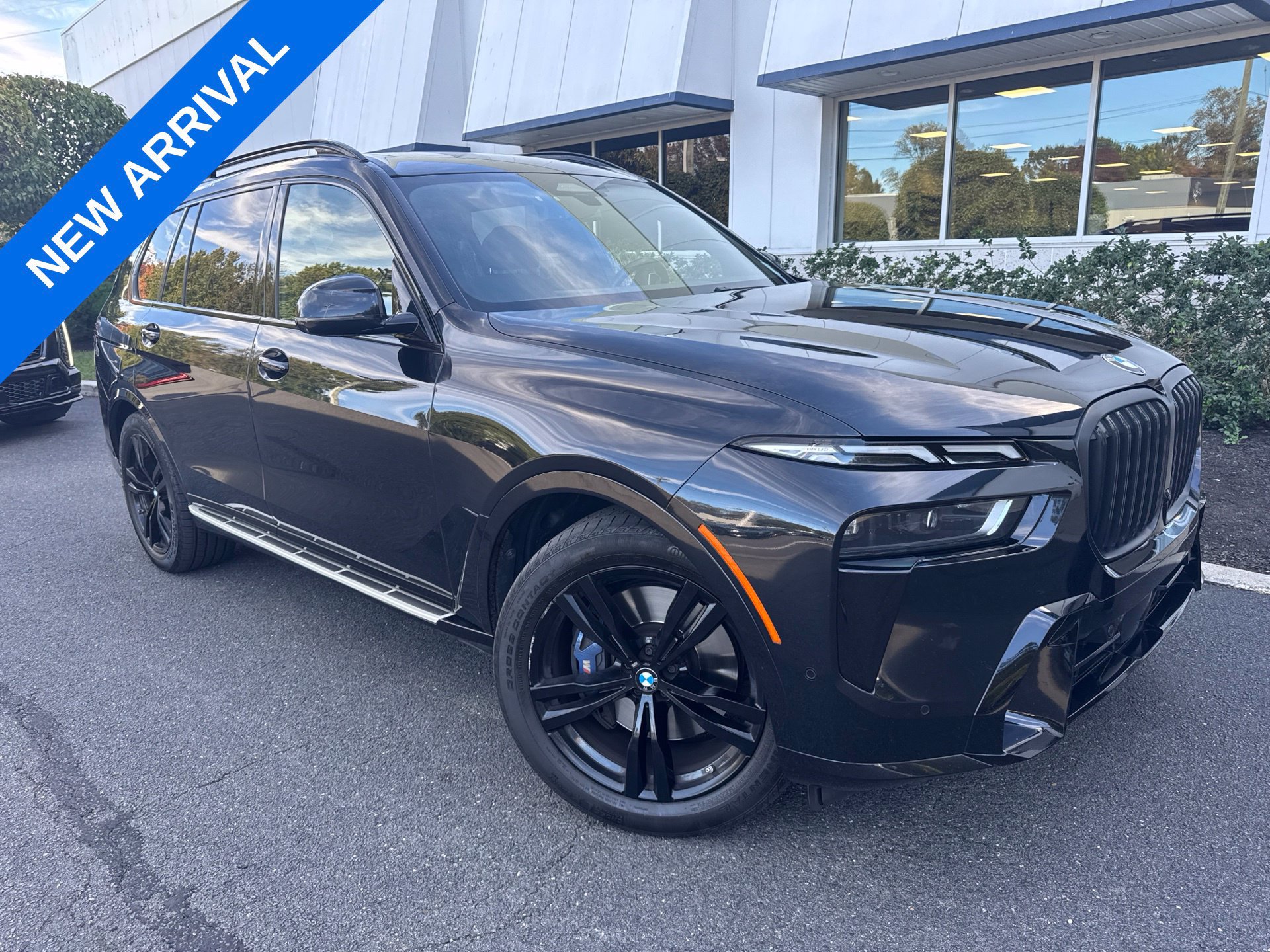 Used 2024 BMW X7 xDrive40i w/ Executive Package AWD/4WD image 1