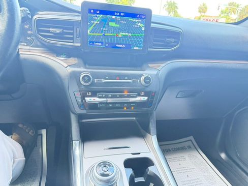 Used 2020 Ford Explorer Limited RWD image 35