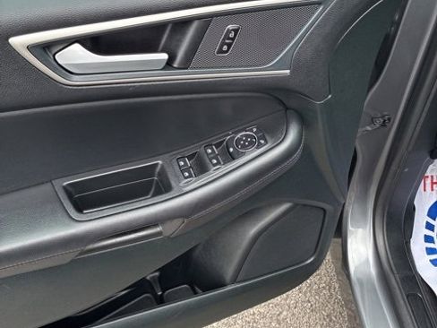 Used 2024 Ford Edge SEL image 12