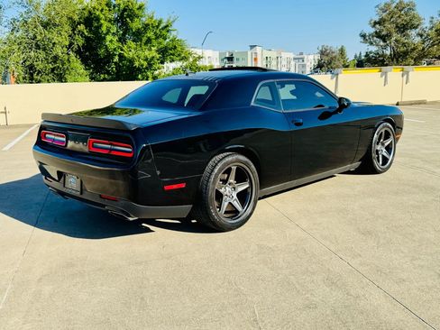 Used 2016 Dodge Challenger R/T Plus image 13