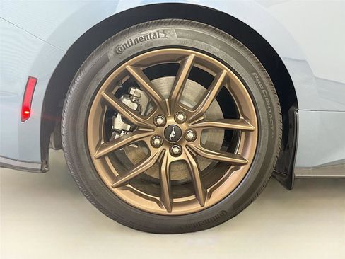 Used 2025 Ford Mustang GT Premium image 28