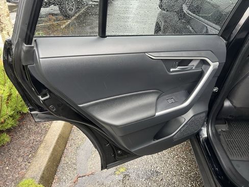 Certified 2024 Toyota RAV4 SE w/ Convenience Package image 13