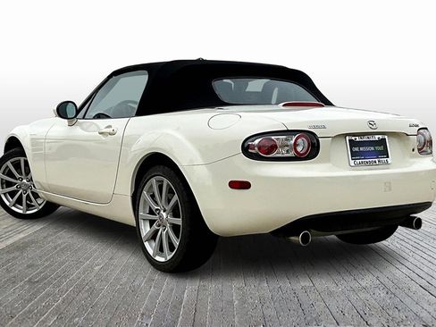 Used 2008 MAZDA MX-5 Miata Touring image 6