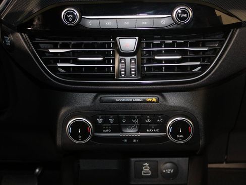 Certified 2025 Ford Escape ST-Line image 15