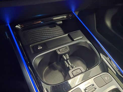 Certified 2025 Mercedes-Benz GLB 250 4MATIC image 39