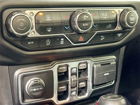 Used 2020 Jeep Wrangler Unlimited Sport image 17