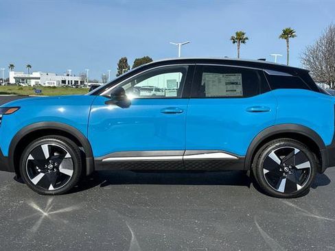 New 2025 Nissan Kicks SR w/ SR Premium Package image 7