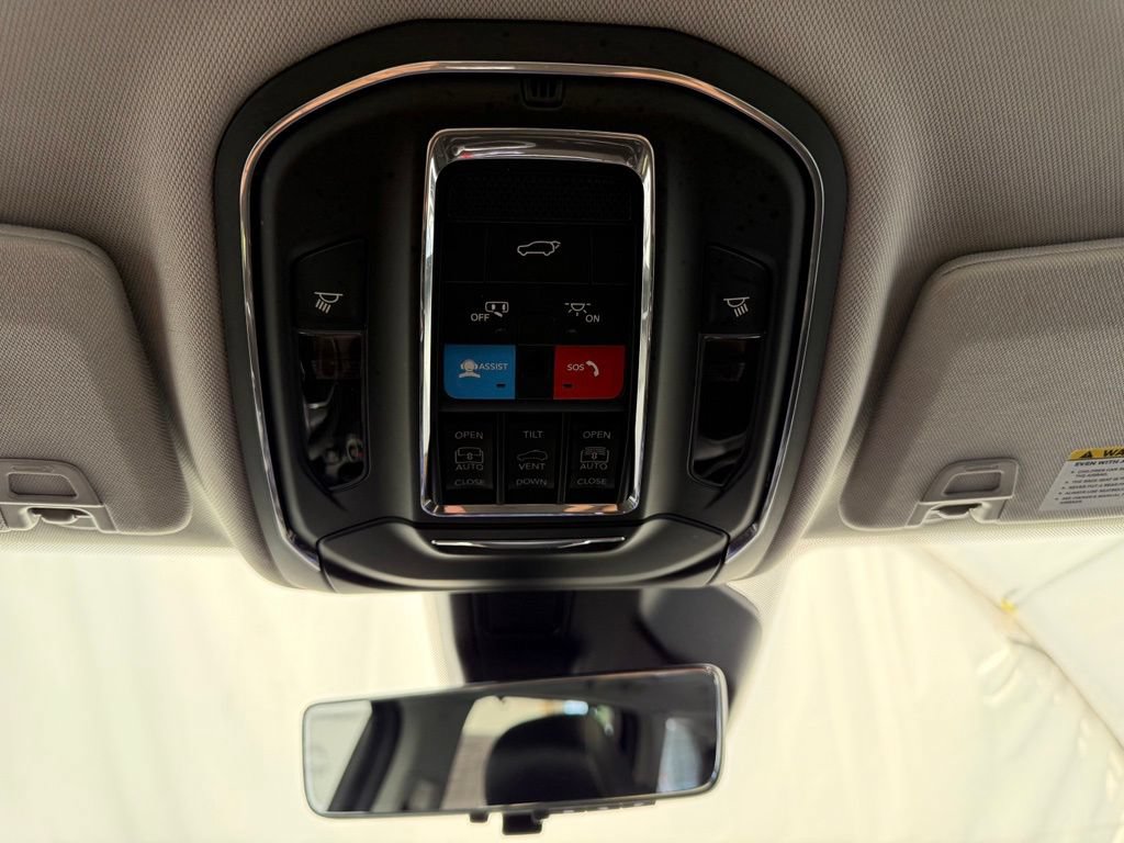 Used 2023 Jeep Grand Cherokee 4WD 4xe image 42