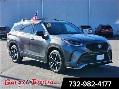 Used 2022 Toyota Highlander XSE