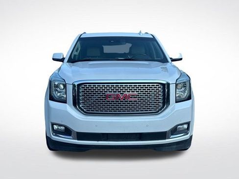 Used 2016 GMC Yukon XL Denali w/ Open Road Package AWD/4WD image 10