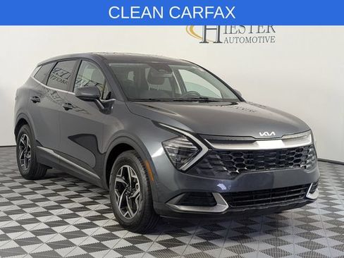 Used 2024 Kia Sportage LX FWD image 2