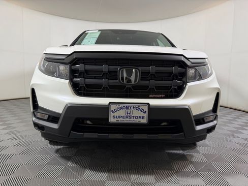 Certified 2025 Honda Ridgeline Sport image 5