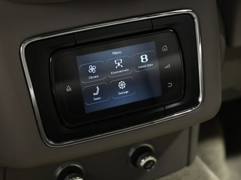 Used 2019 Bentley Bentayga image 66