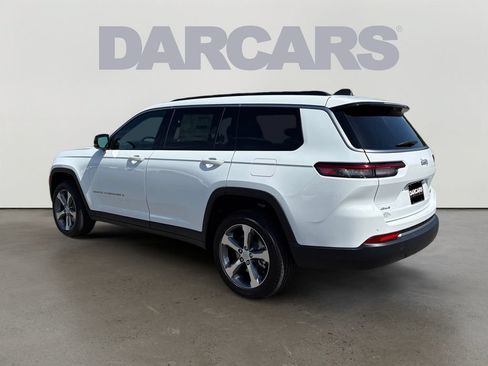 New 2026 Jeep Grand Cherokee L Limited w/ Luxury Tech Group II AWD/4WD image 5
