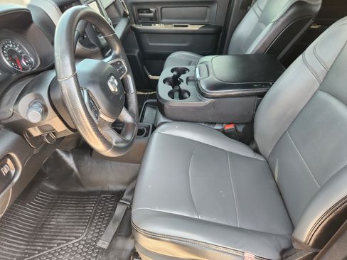 Used 2023 RAM 2500 Tradesman w/ Chrome Appearance Group AWD/4WD image 12