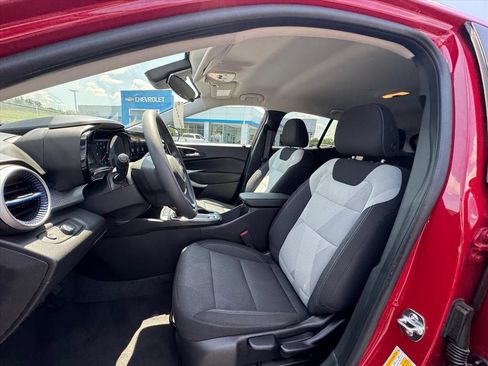 Used 2026 Chevrolet Trax LS FWD image 14