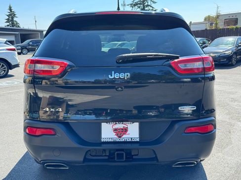 Used 2015 Jeep Cherokee Latitude w/ Cold Weather Group AWD/4WD image 6