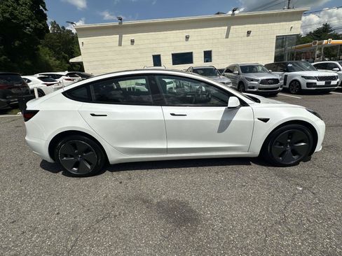 Used 2023 Tesla Model 3 Standard Range RWD image 2