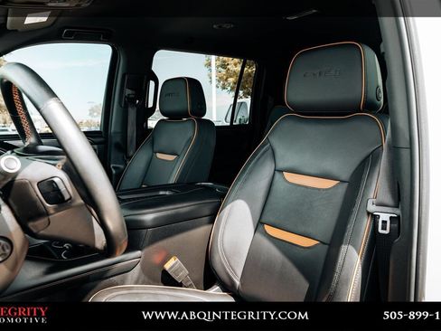 Used 2024 GMC Yukon XL AT4 AWD/4WD image 19