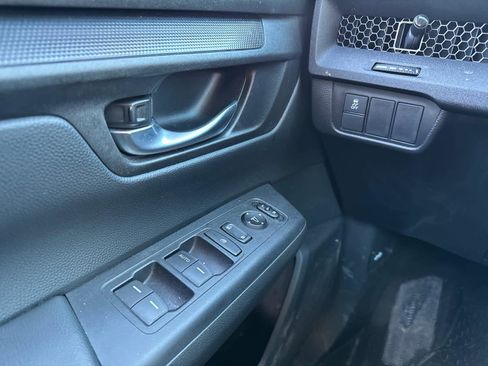 Used 2025 Honda CR-V LX image 23