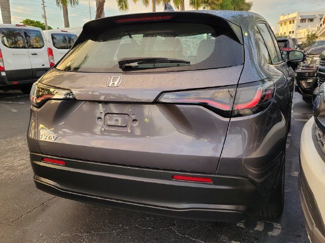 Used 2024 Honda HR-V LX image 4