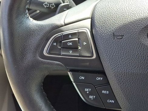 Used 2017 Ford Escape Titanium image 21