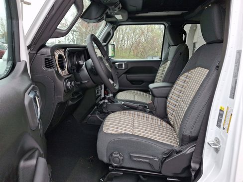 New 2026 Jeep Wrangler Unlimited Sport image 9