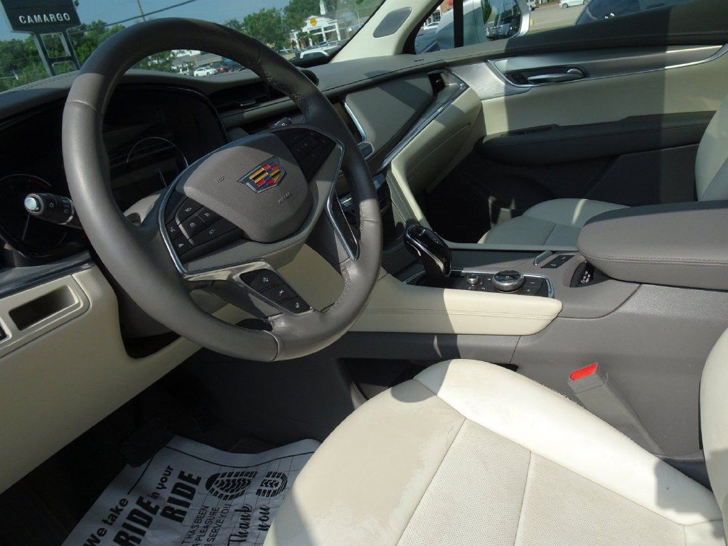 Used 2020 Cadillac XT5 Premium Luxury AWD/4WD image 12