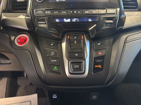 Used 2024 Honda Odyssey EX-L image 15