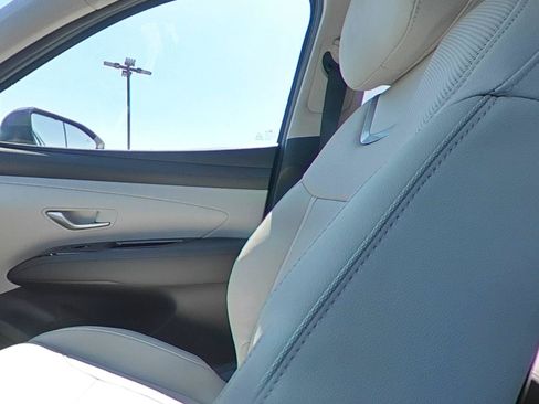 Certified 2026 Hyundai Tucson Limited AWD/4WD image 31