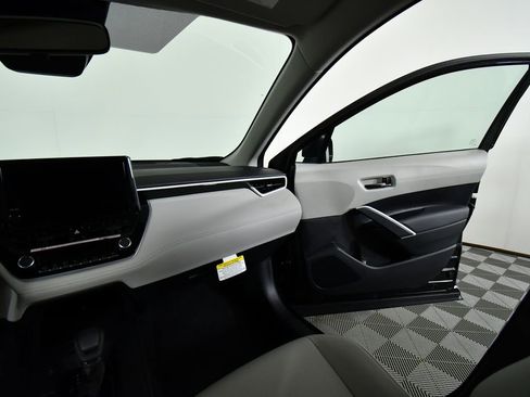 New 2026 Toyota Corolla Cross L image 20