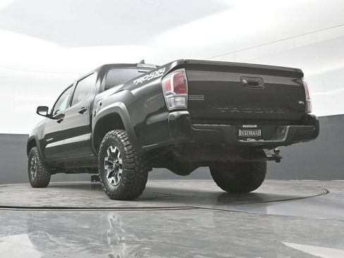 Used 2020 Toyota Tacoma TRD Off-Road w/ Technology Package AWD/4WD image 24