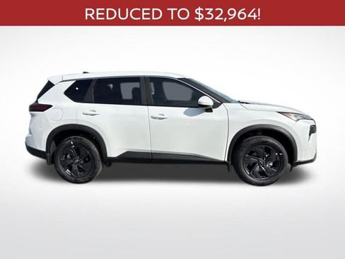 New 2026 Nissan Rogue SV w/ Cold Weather Package AWD/4WD image 3