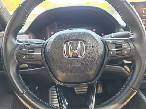 Used 2025 Honda Accord Sport image 16