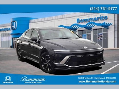 Used 2025 Hyundai Sonata SEL FWD image 1