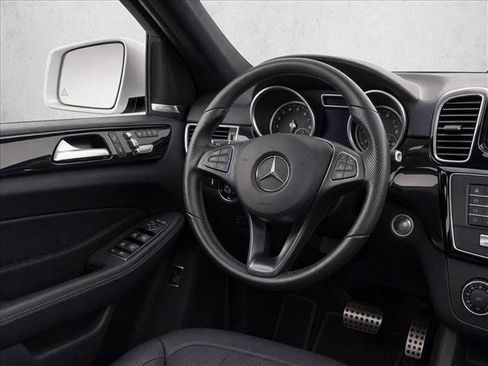 Used 2019 Mercedes-Benz GLE 400 4MATIC image 24