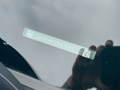 Used 2022 GMC Terrain SLE image 37