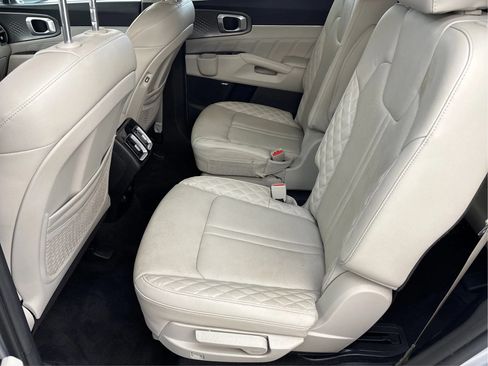 Used 2022 Kia Sorento SX FWD image 14