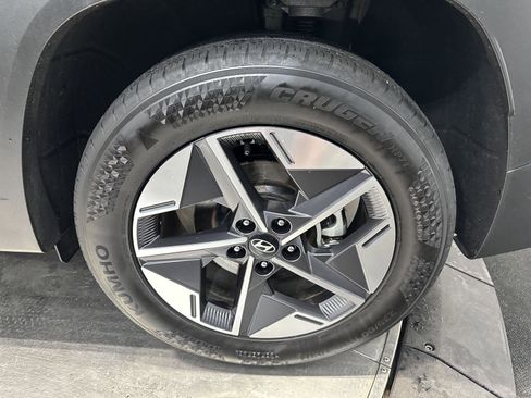 Certified 2025 Hyundai Tucson SEL image 10