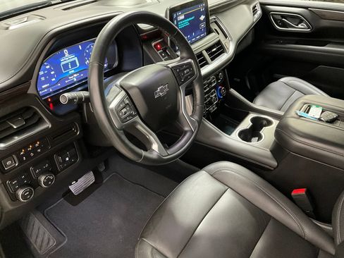 Used 2023 Chevrolet Tahoe Z71 w/ Z71 Off-Road Package AWD/4WD image 15