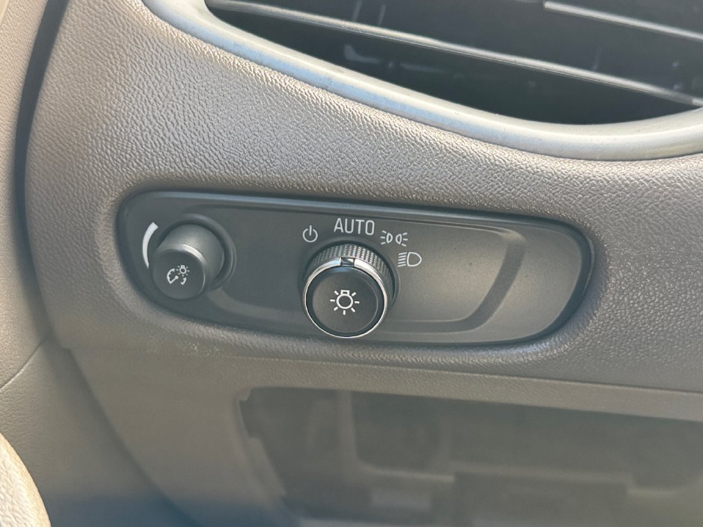 Used 2024 Chevrolet Malibu LT FWD image 13