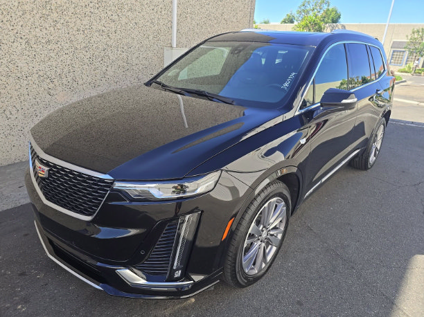 Used 2025 Cadillac XT6 Premium Luxury FWD image 1