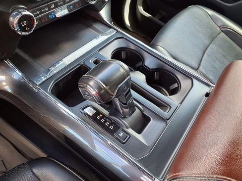 Used 2021 Ford F150 Lariat w/ Equipment Group 502A High image 26