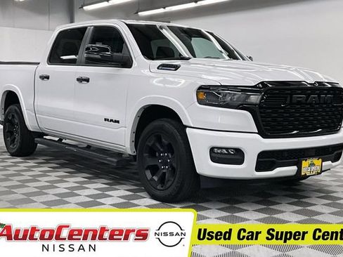 Used 2025 RAM 1500 Big Horn AWD/4WD image 1