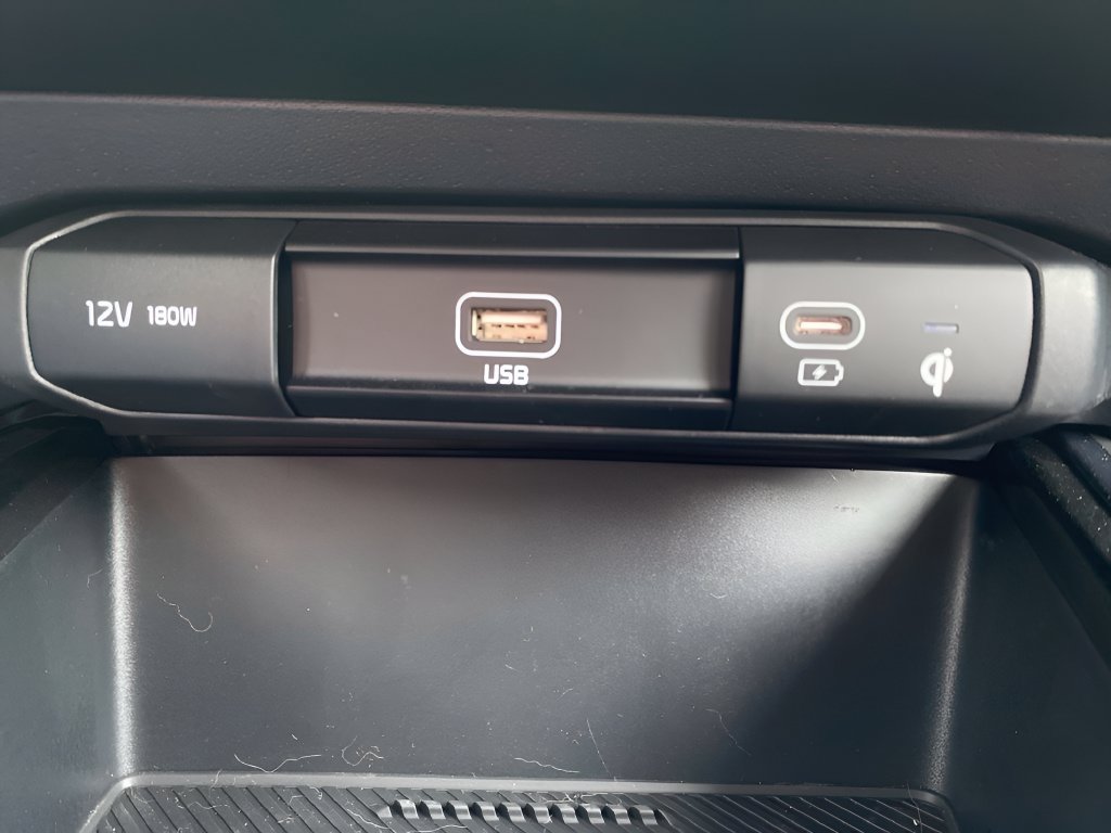 Used 2026 Kia Niro EX FWD image 21