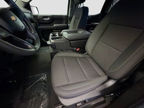 Used 2025 Chevrolet Silverado 1500 Custom image 11