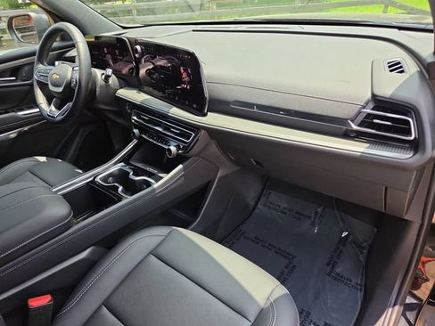 Certified 2026 Chevrolet Traverse LT FWD image 29