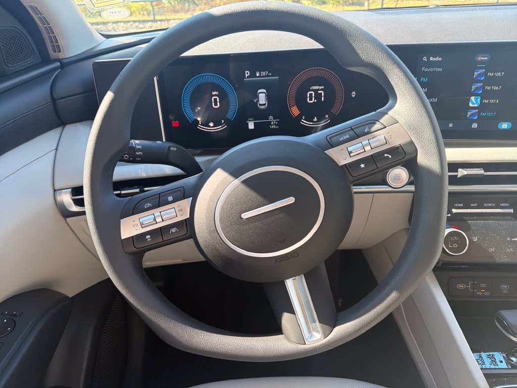 New 2026 Hyundai Tucson SEL FWD image 24