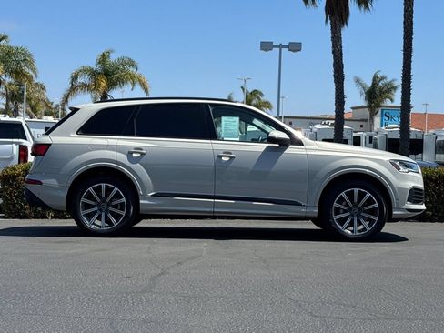 Used 2023 Audi Q7 2.0T Premium Plus w/ Premium Plus Package AWD/4WD image 3