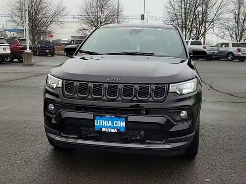 New 2026 Jeep Compass Latitude image 3